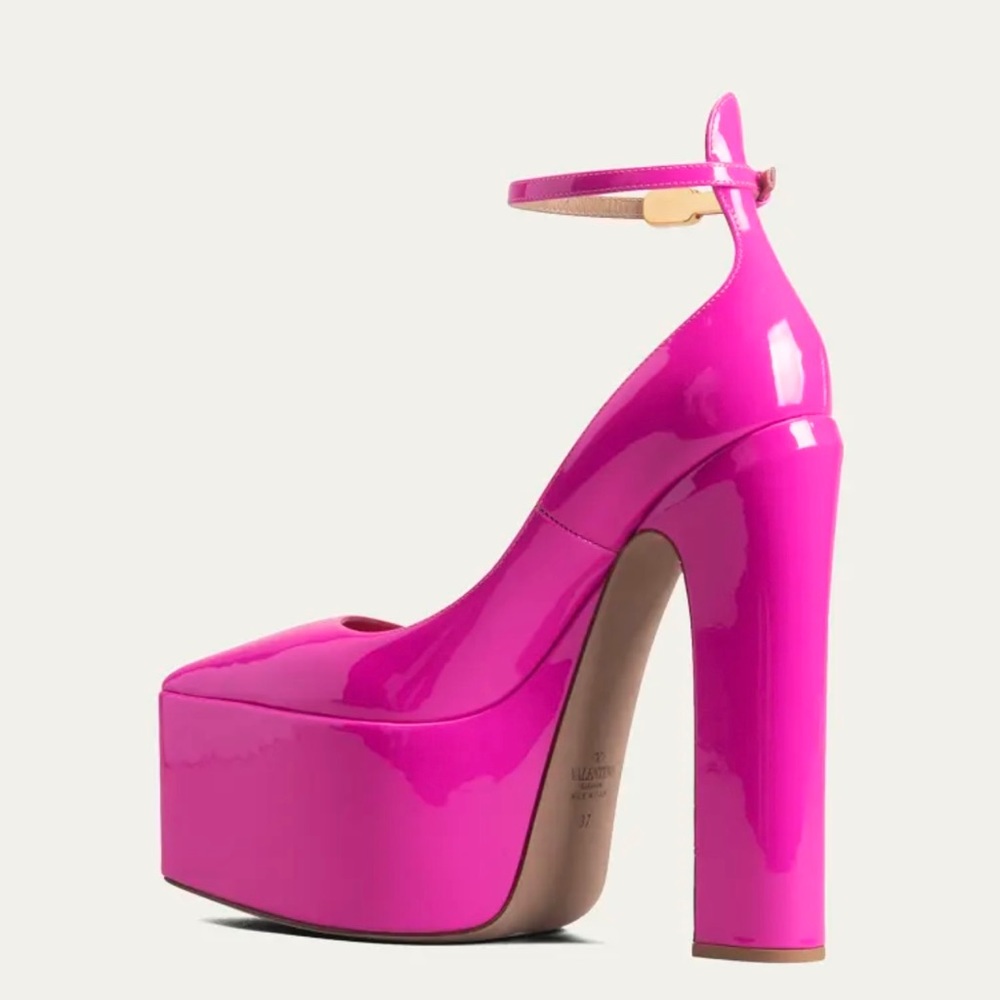 Valentino Tango patent pumps size 37 6.5 in heel